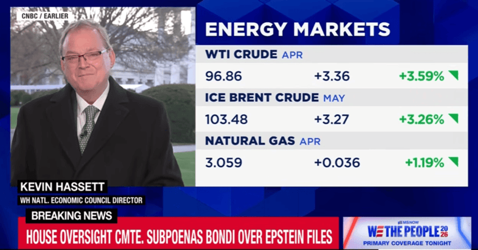 'Kevin, keep at that!' Trump aide brutally mocked on MS NOW after disastrous gaffe