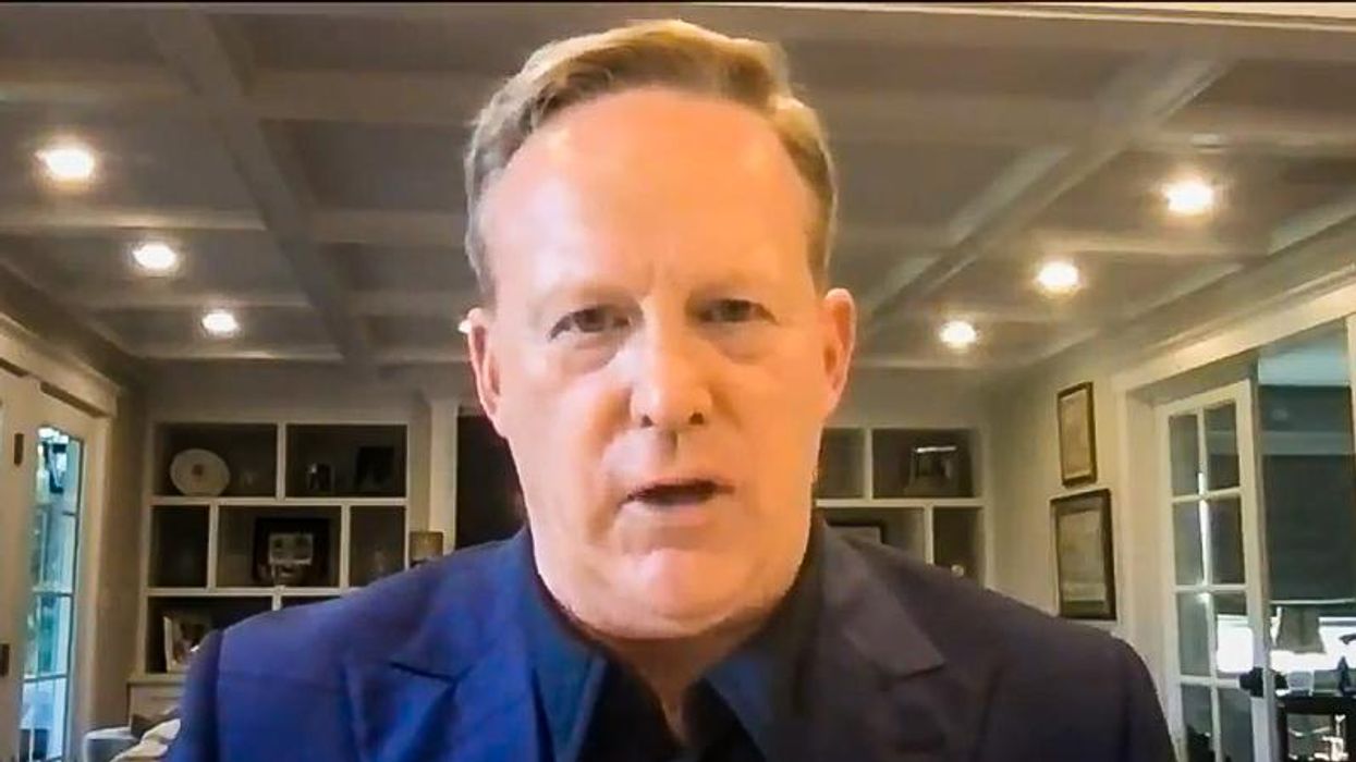 Sean Spicer: Jen Psaki doesn't 'deserve' compliments from Chris Wallace