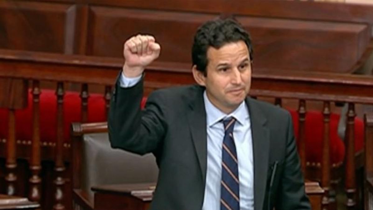 WATCH: Dem senator brings receipts of Josh Hawley's record in epic floor speech