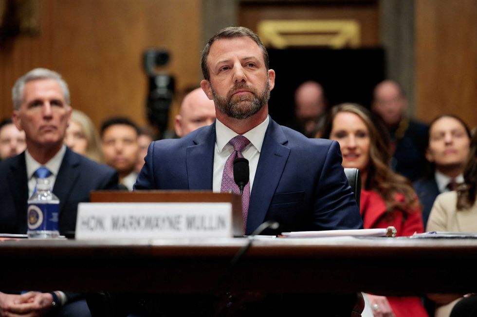 Markwayne Mullin walks back 'deranged' attack on Alex Pretti: 'I shouldn't have said that'