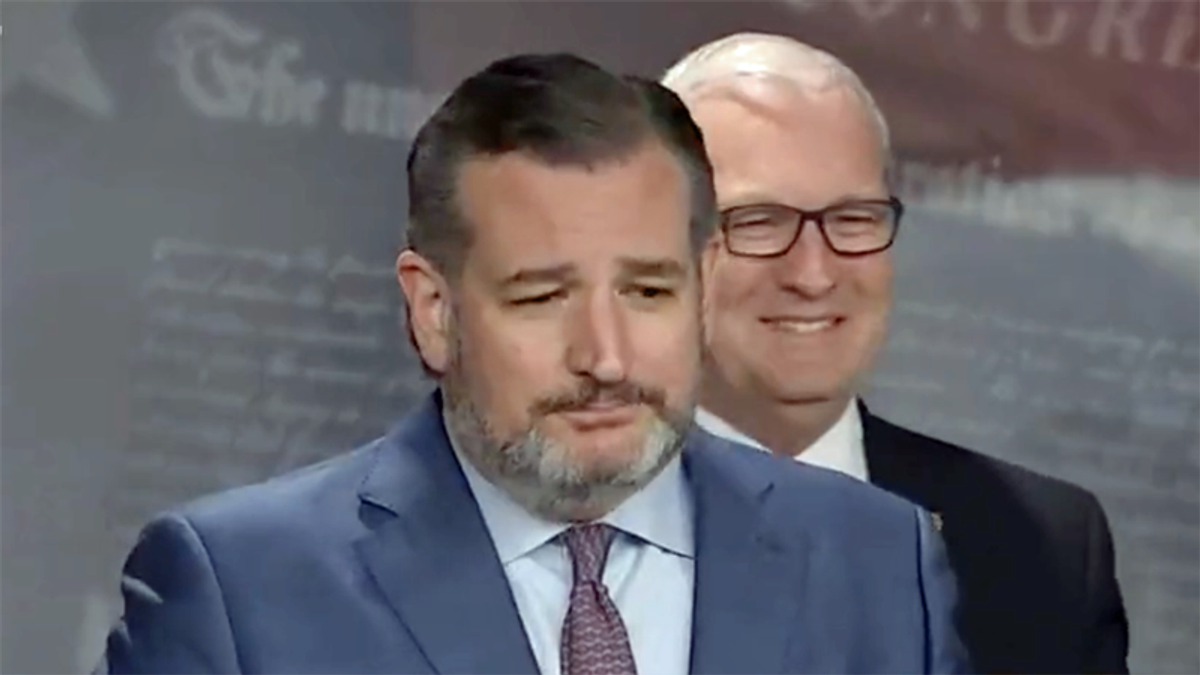 WATCH: Ted Cruz embarrassed after claiming Republicans don’t have private jets