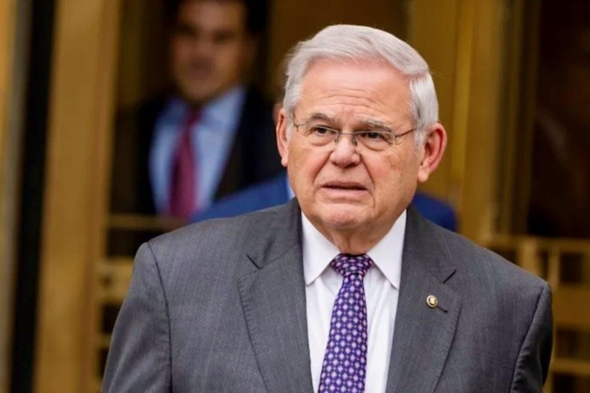 Jury deliberations begin in corruption trial of top U.S. senator