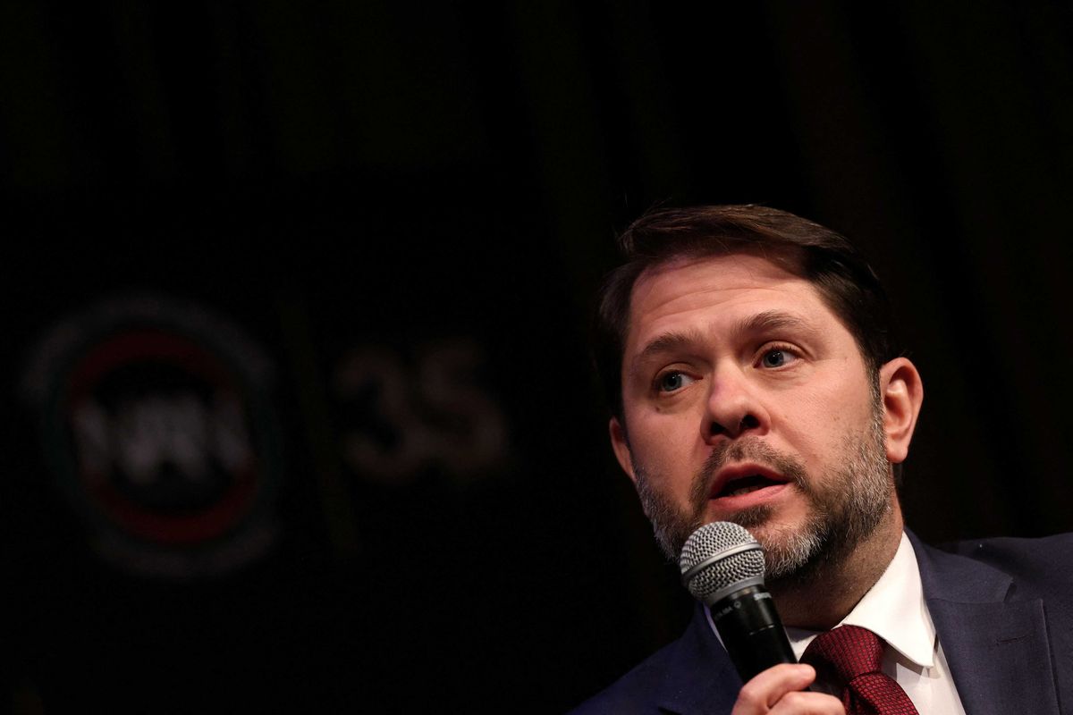 Dem with close ties to Swalwell denies knowing of misconduct: 'This man led a double life'