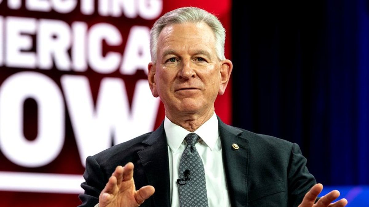 Navy SEALs need to be pulled from military action to escort Trump: Tommy Tuberville