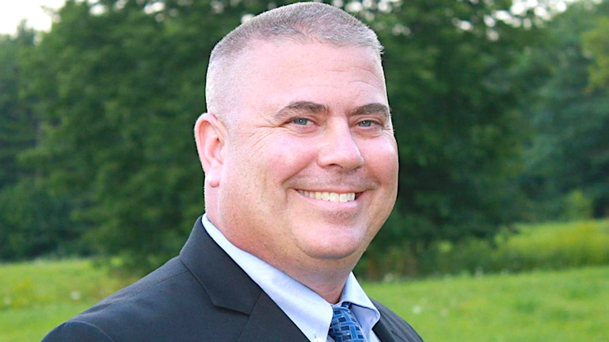 Maine sheriff accused of secretly selling guns from evidence room: 'He's walking a thin line'