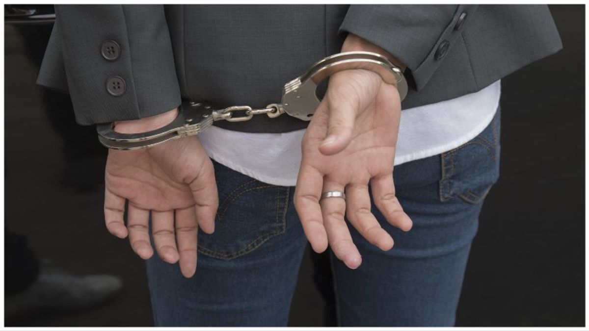 She sought help from police but they arrested her instead. Now she has been awarded $200K