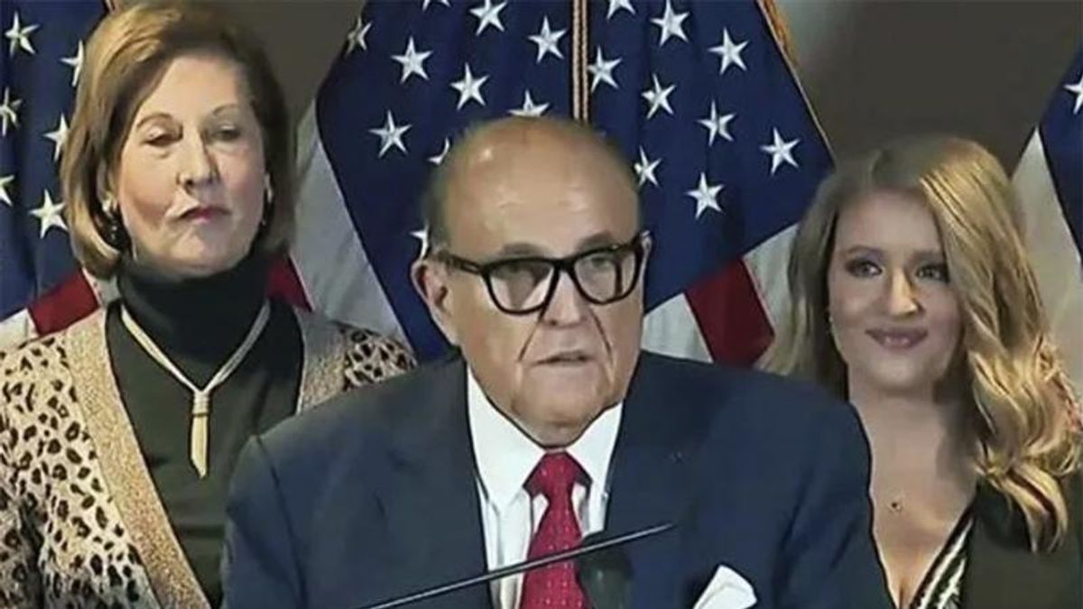 Time for the Jan. 6 committee to 'play hardball' and seek charges against Trump's attorneys: CNN legal analyst