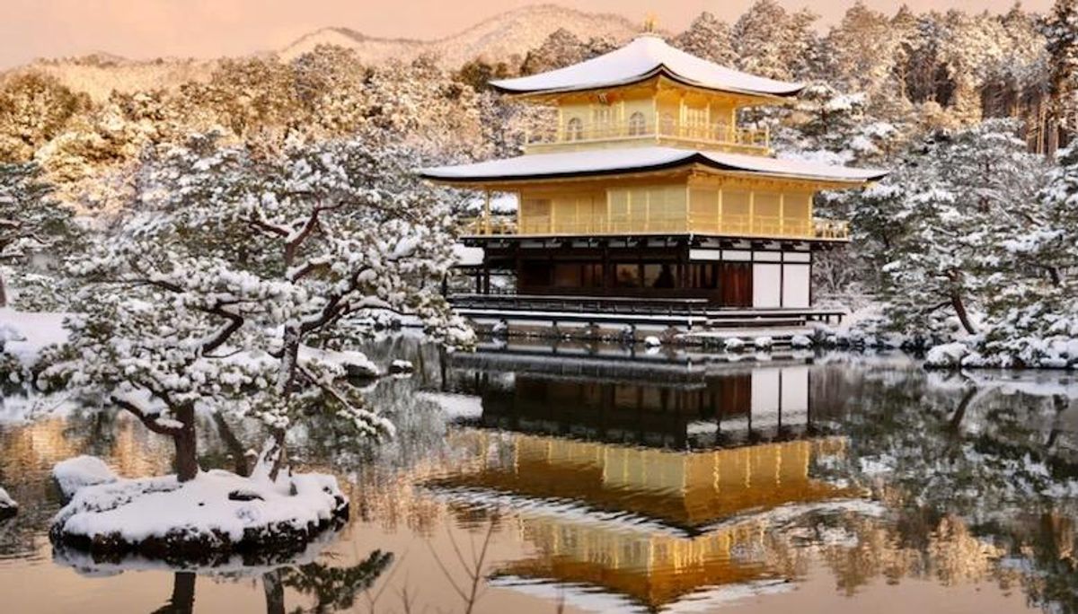 One dead as heavy snow and record cold hit Japan
