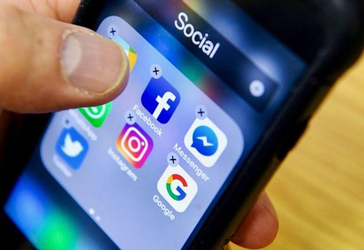 Facebook, WhatsApp and Instagram down in massive outage