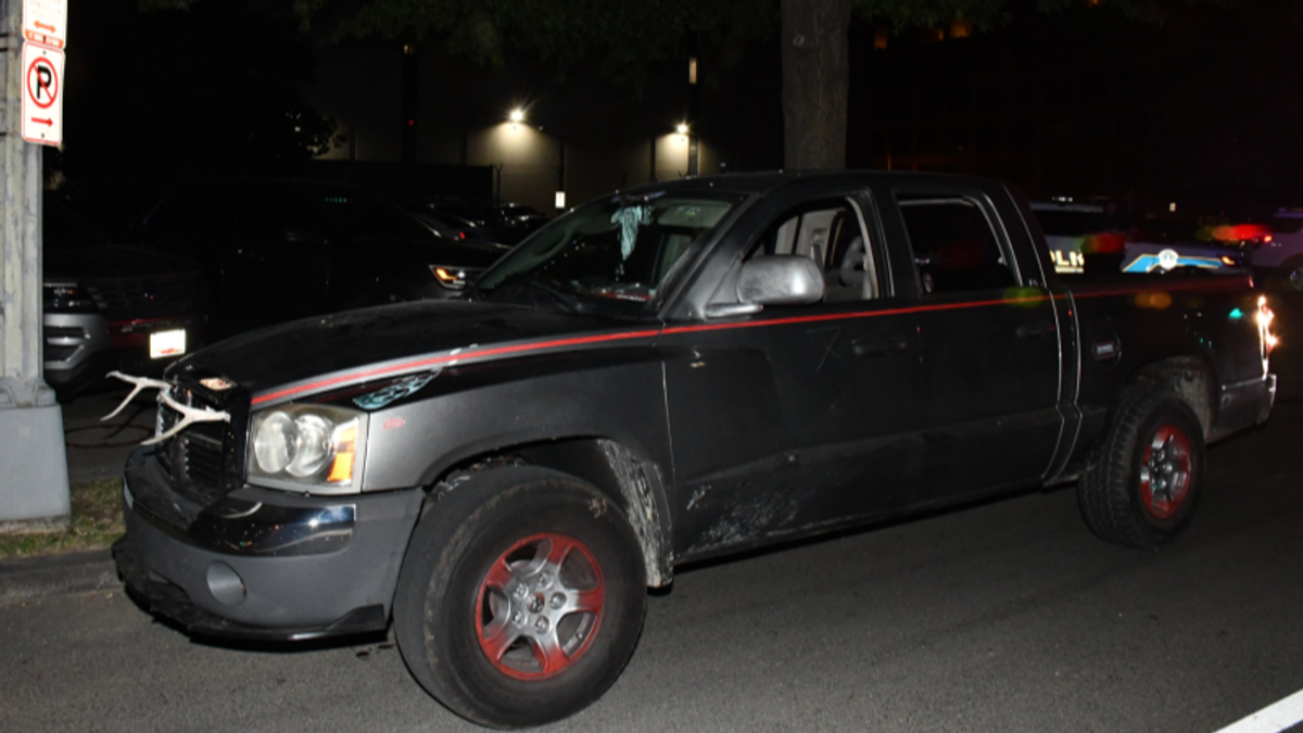 Capitol Police arrest armed man in swastika-adorned truck near Democratic Party headquarters: report