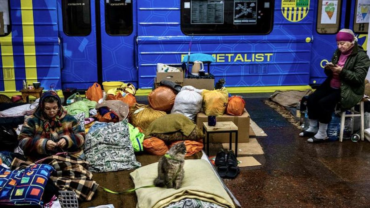 'People die outside': Scores refuse to leave Ukrainian metro