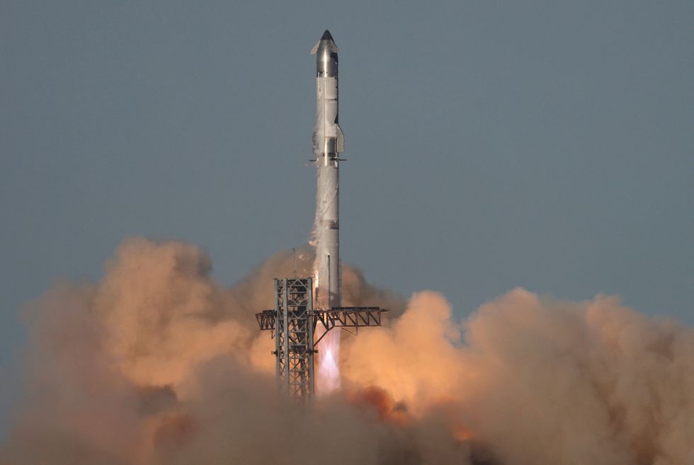 Musk says Starship to depart for Mars at end of 2026