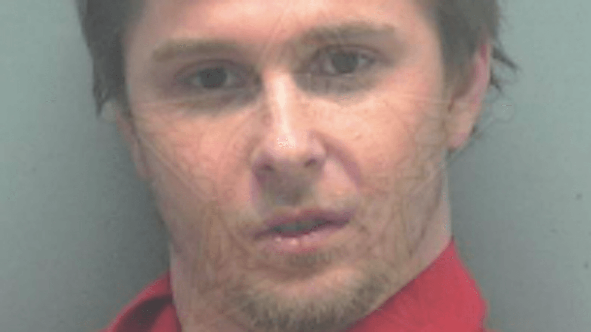 Florida racist goes berserk after Black man looks his way