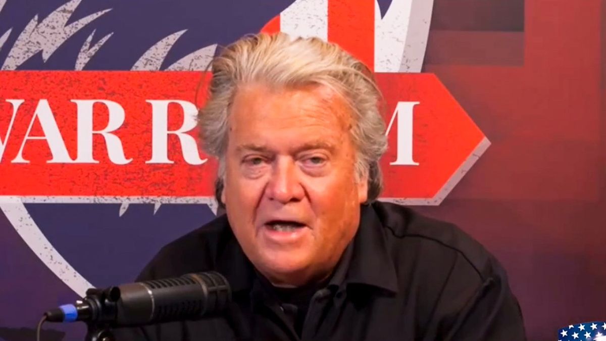 'Unmitigated disaster': Steve Bannon calls for Trump to pull commerce secretary from TV