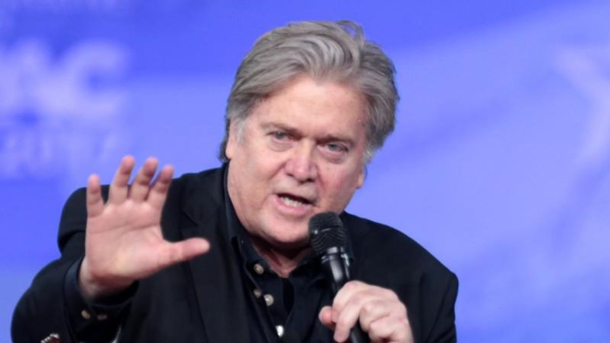 Steve Bannon's message to J6 committee is a 'Hail Mary pass': ex-FBI official