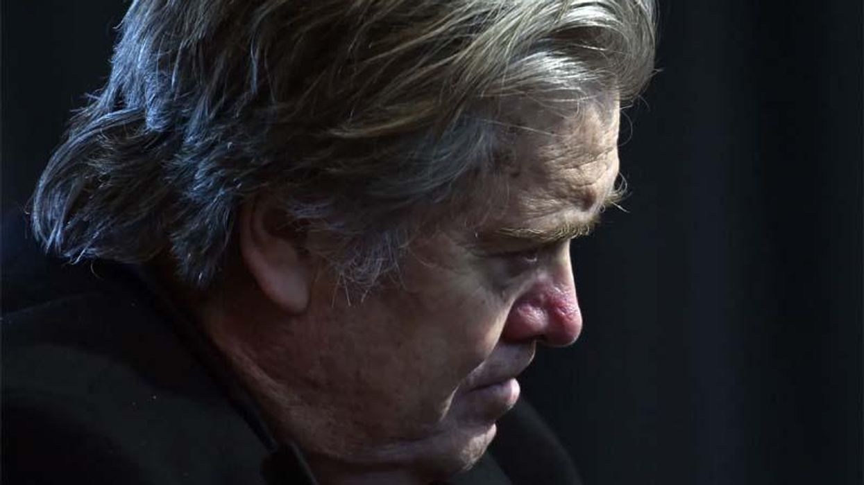 Bannon walked into a perjury trap with his executive privilege publicity stunt: legal experts
