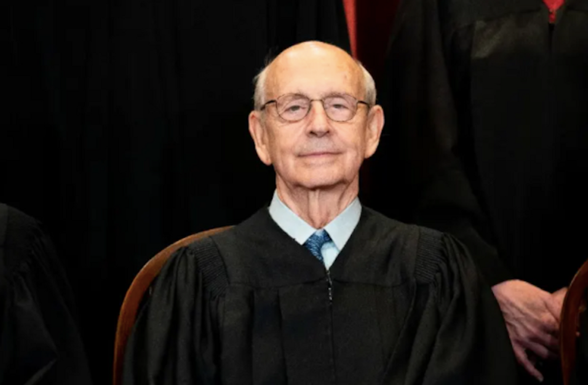 Legal experts go wild after Justice Stephen Breyer announces retirement
