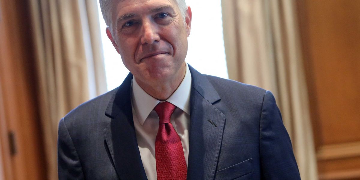 Neil Case Legal analysts burn Justice Neil Gorsuch's 'absurd' rationale in gun ...
