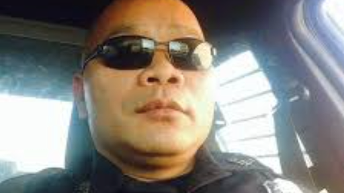 Police chief rats out MAGA rioter cop who is forced to plead guilty