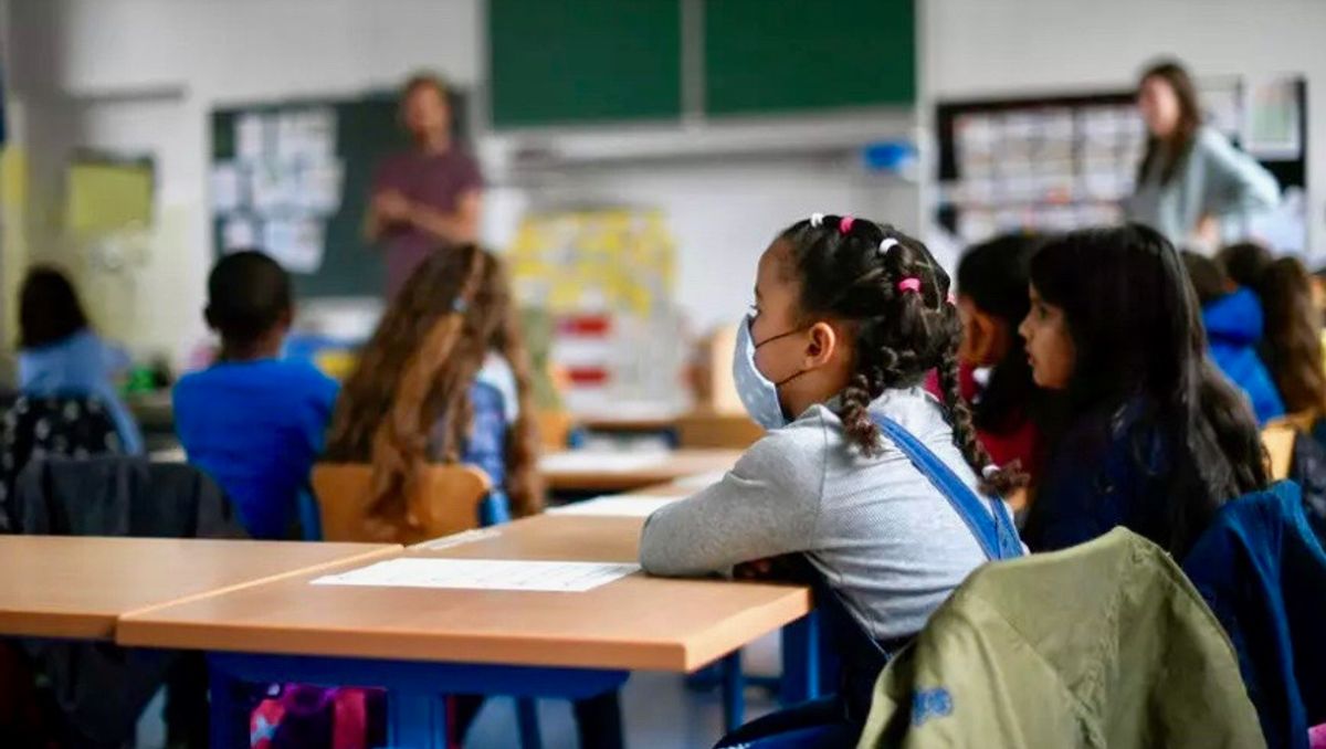 'Five-alarm crisis': US has shortage of 300K teachers, school staff