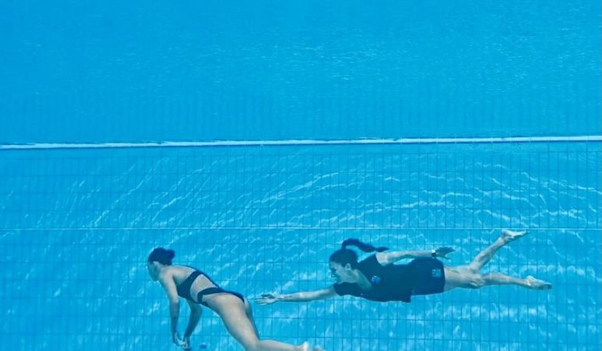 US swimmer rescued from World Championship pool after fainting