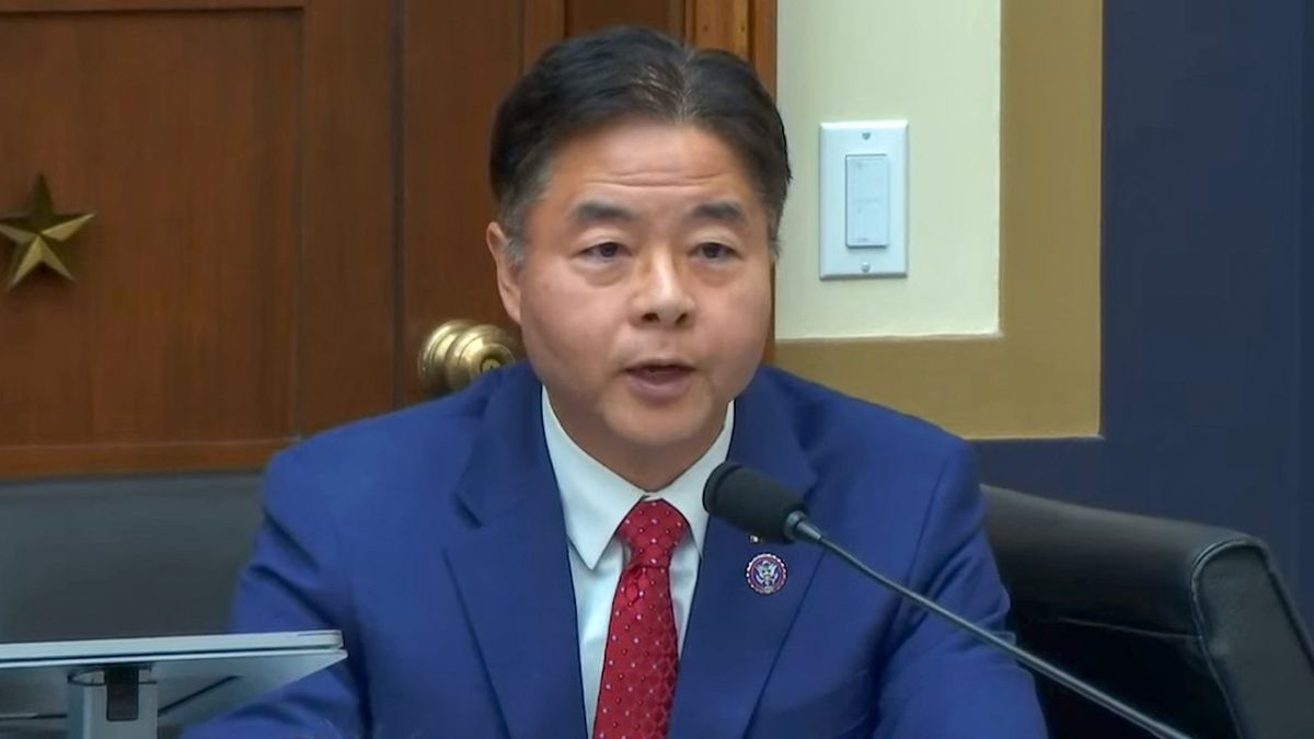 Dem flips Jim Jordan's 'height of hypocrisy' hearing onto 'weak and feeble' Trump