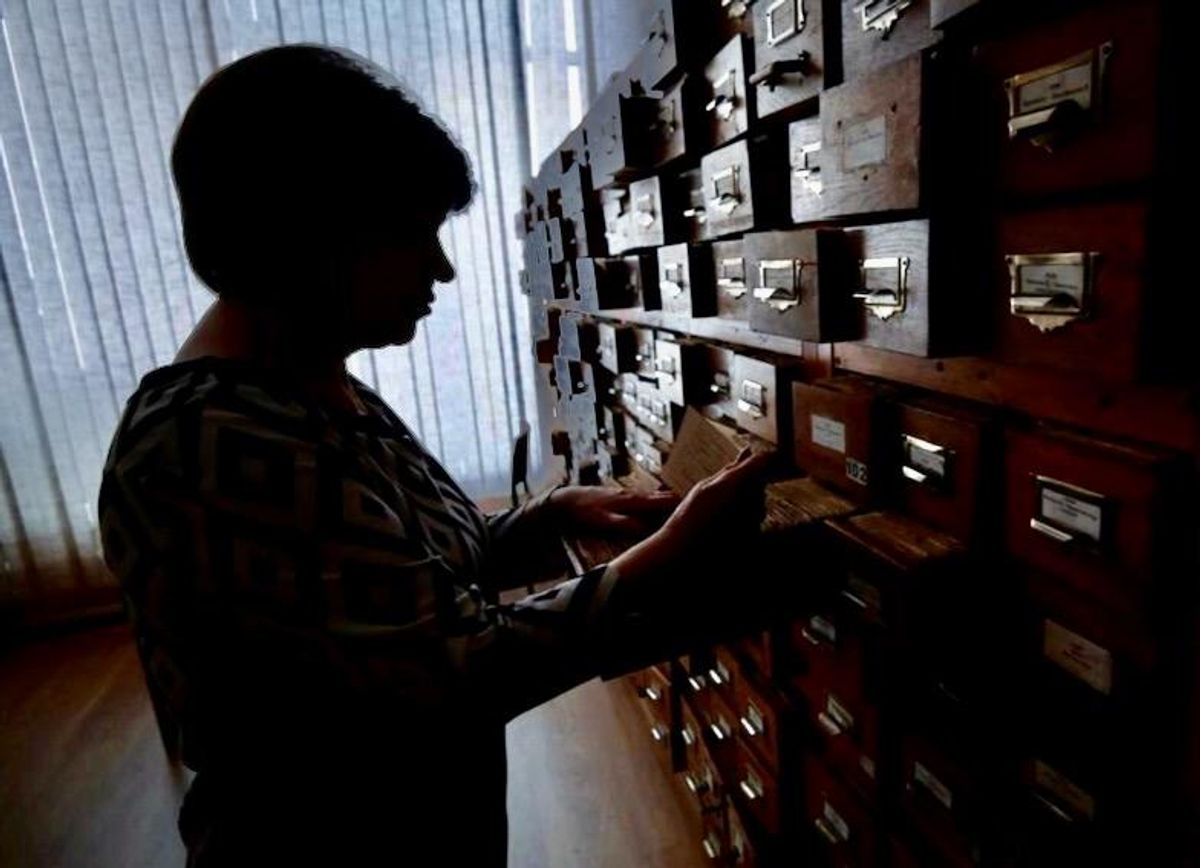 Russians search for Jewish roots to flee draft
