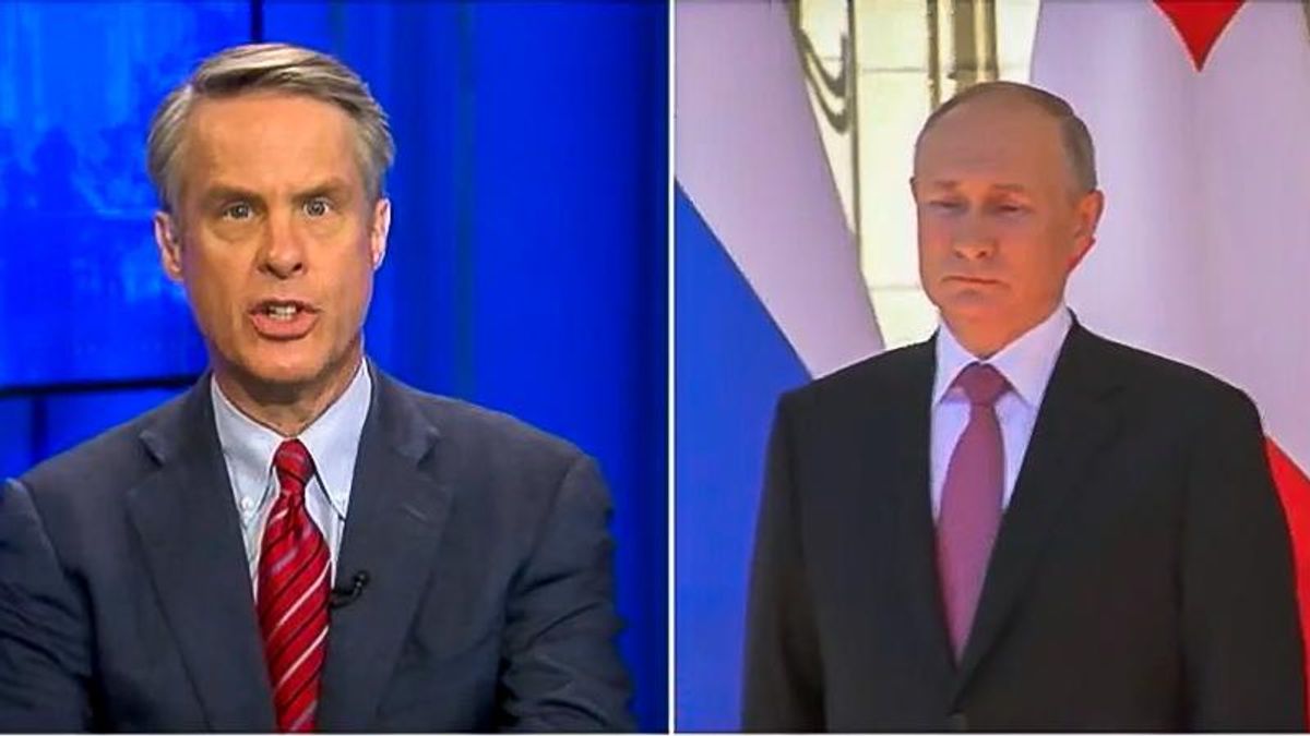 ABC host accidentally admits Trump 'betrayed' US while meeting with Putin in 2018