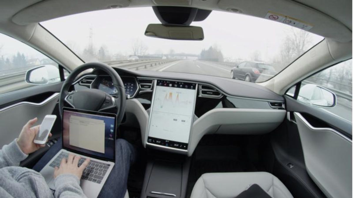 Tesla worker's car crash death may be first ever in self-driving vehicle: report