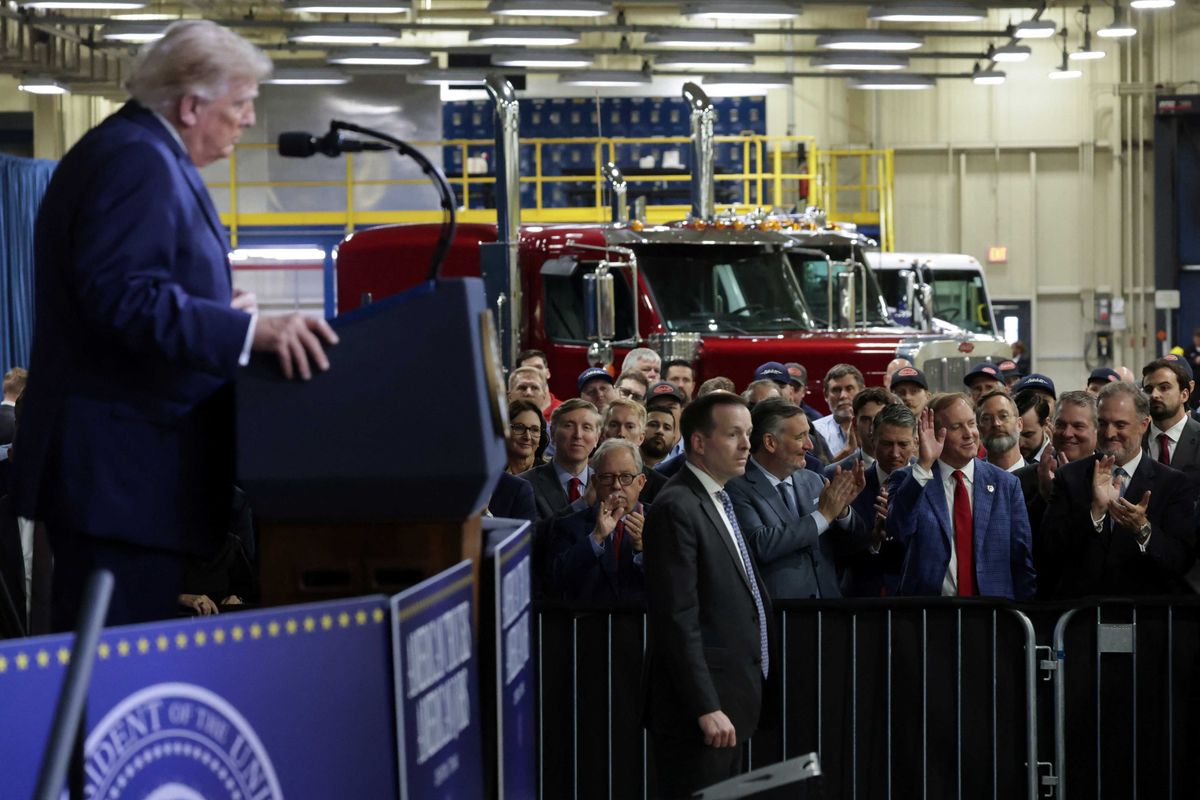 'Five-alarm fire': GOP insiders air startling theory about embattled Senate candidate