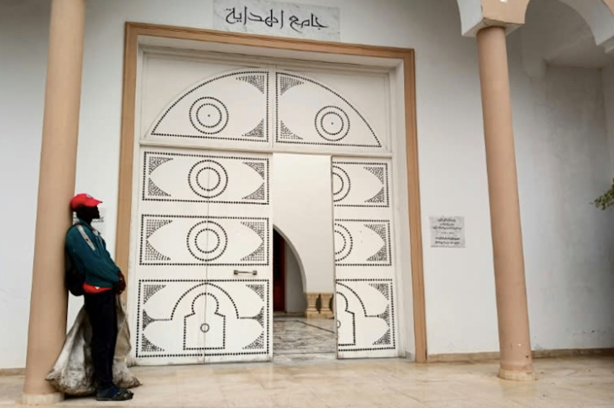 'I carry my cross': sub-Saharan migrants despair in Tunisia