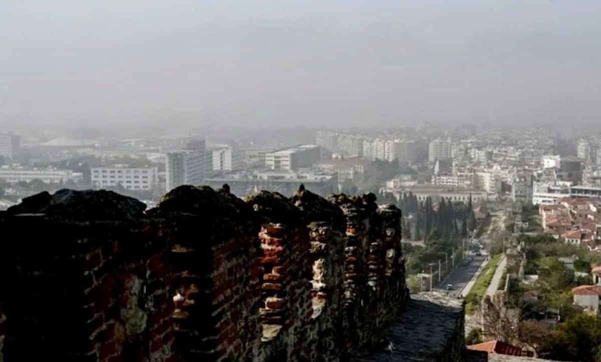 Greece hit again by high temperatures, Saharan dust