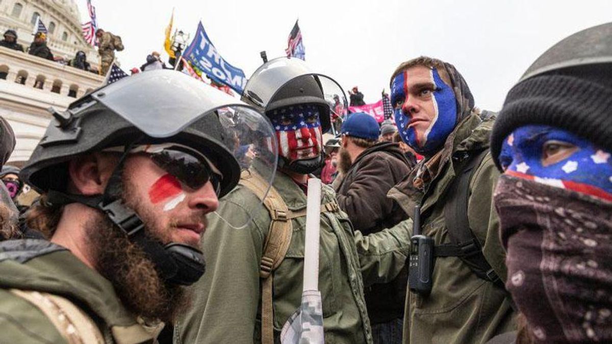 Experts explain why military vets are vulnerable to joining 'dangerous' groups that stormed the Capitol