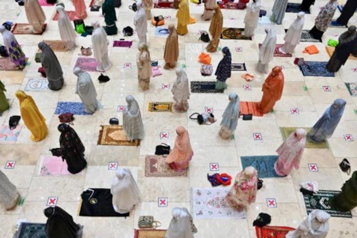 Muslims start Ramadan under the shadow of the coronavirus