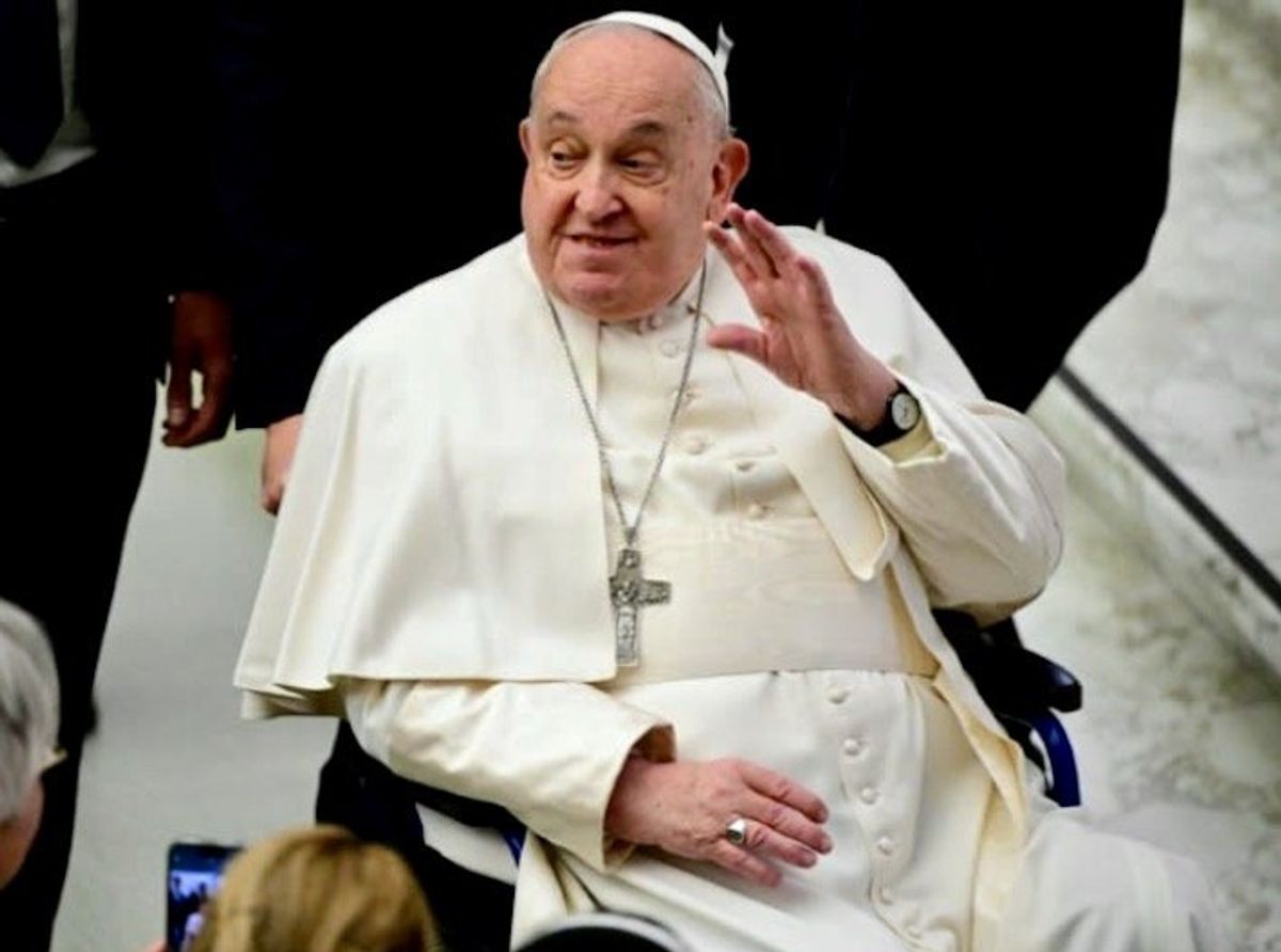 Pope told to 'stick to Church' after Trump migrant critique