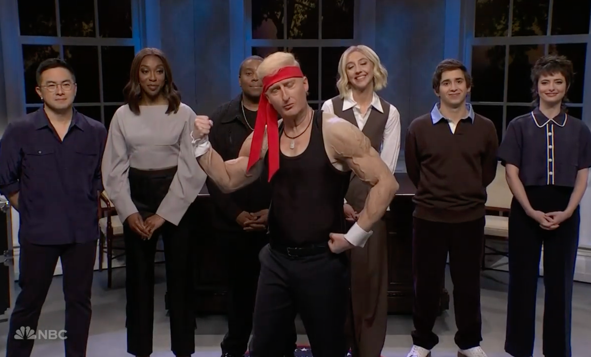 'Hail Trump!' SNL crew fawns before president-elect in sarcastic post-election show
