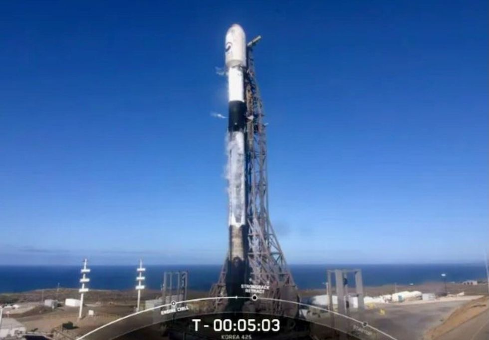 South Korea confirms first spy satellite in orbit