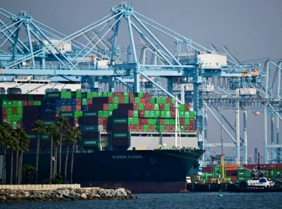 U.S. trade gap swells as Trump renews scrutiny of deficits