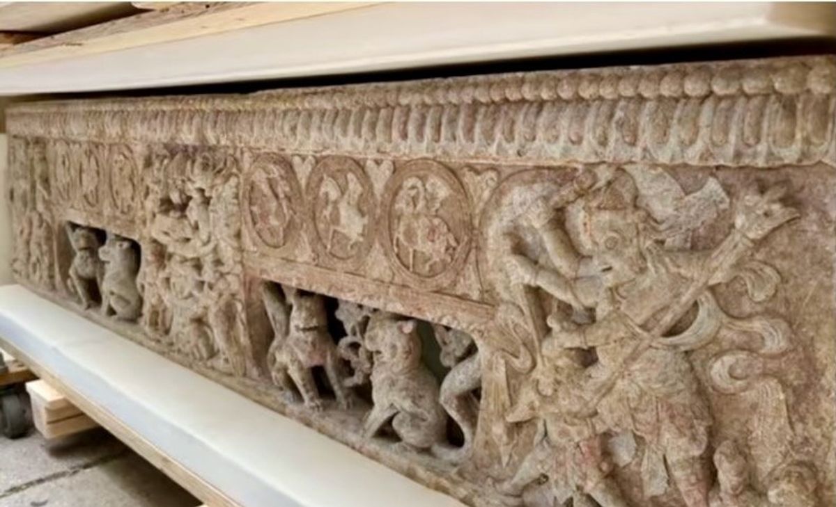 US returns two stolen 7th-century antiquities to China