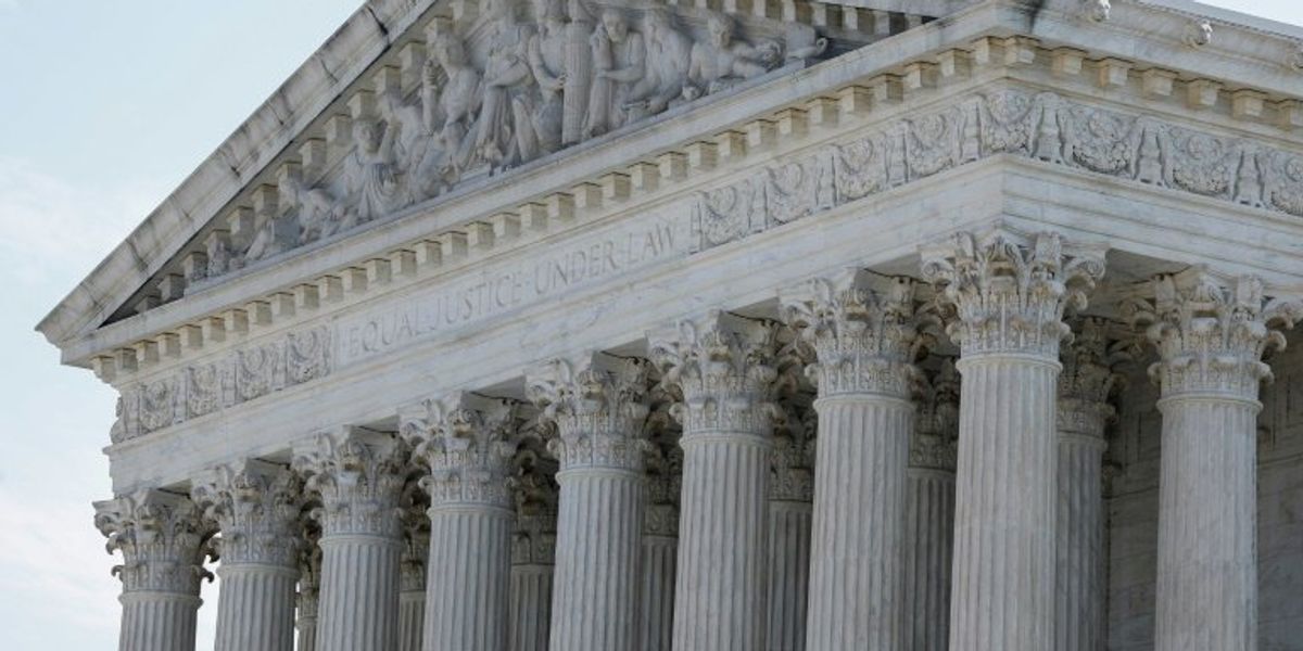 US Supreme Court asked to strip protected status from Venezuelans