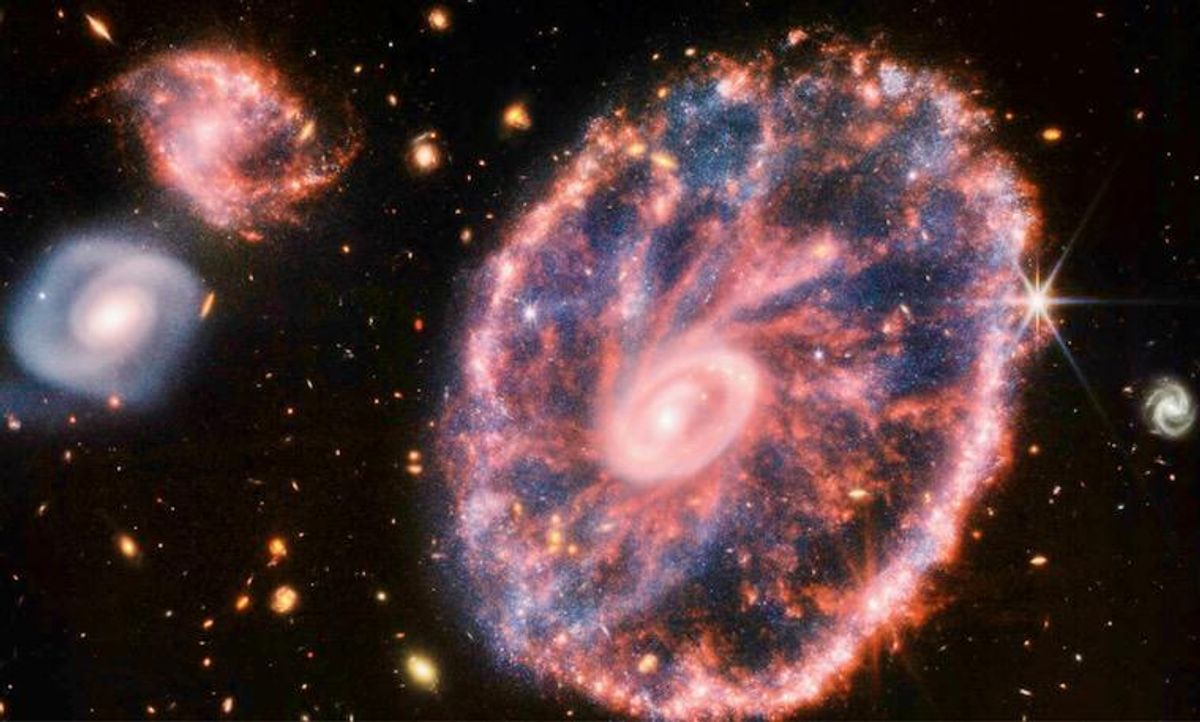 Webb telescope captures colorful Cartwheel Galaxy