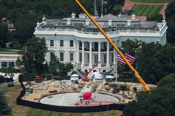 Trump's obsession with ballroom bunker gives away what he won't admit: historian