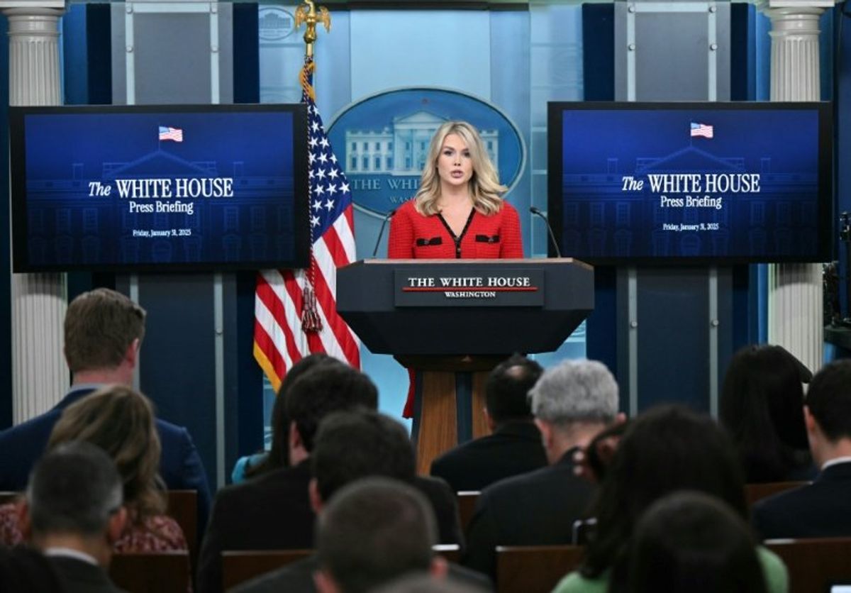 Podcaster debut marks new era for White House press room