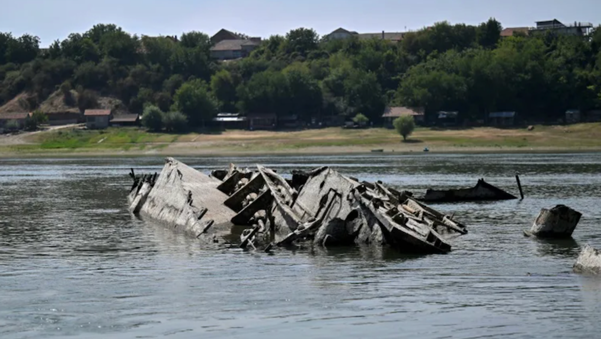 Serbia tackles sunken Nazi fleet in the Danube