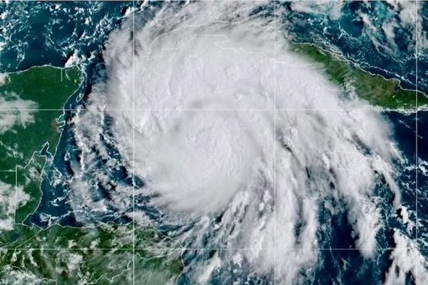 Hurricane Ian: Damage will drive insurance rates even higher, cripple industry