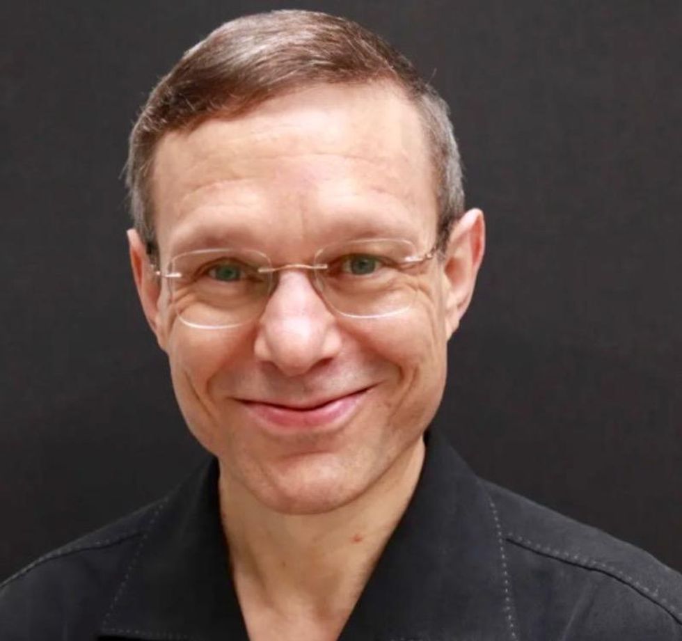 Harvard astronomer argues that alien vessel paid us a visit