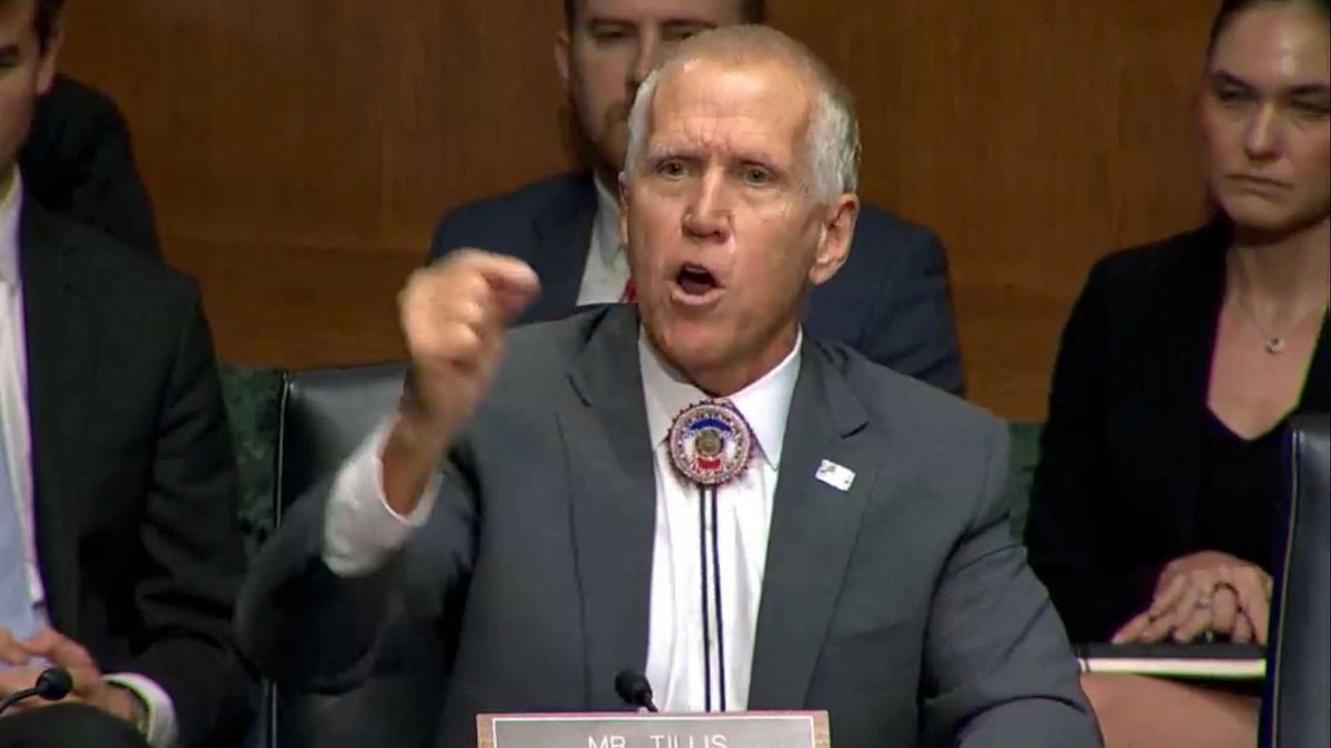 'Word salad answer!' GOP senator chews out Trump official at explosive hearing
