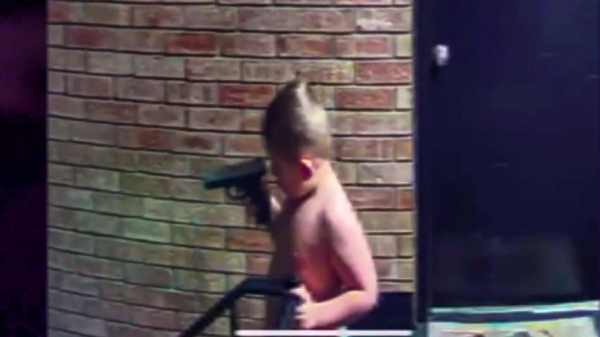 Toddler with loaded gun seen in Indiana on live TV program