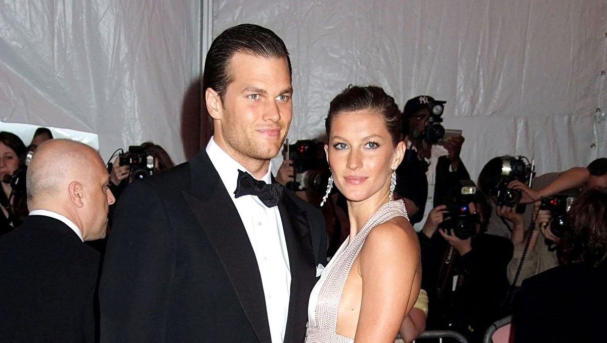 NFL star Tom Brady, supermodel Gisele Bundchen confirm divorce