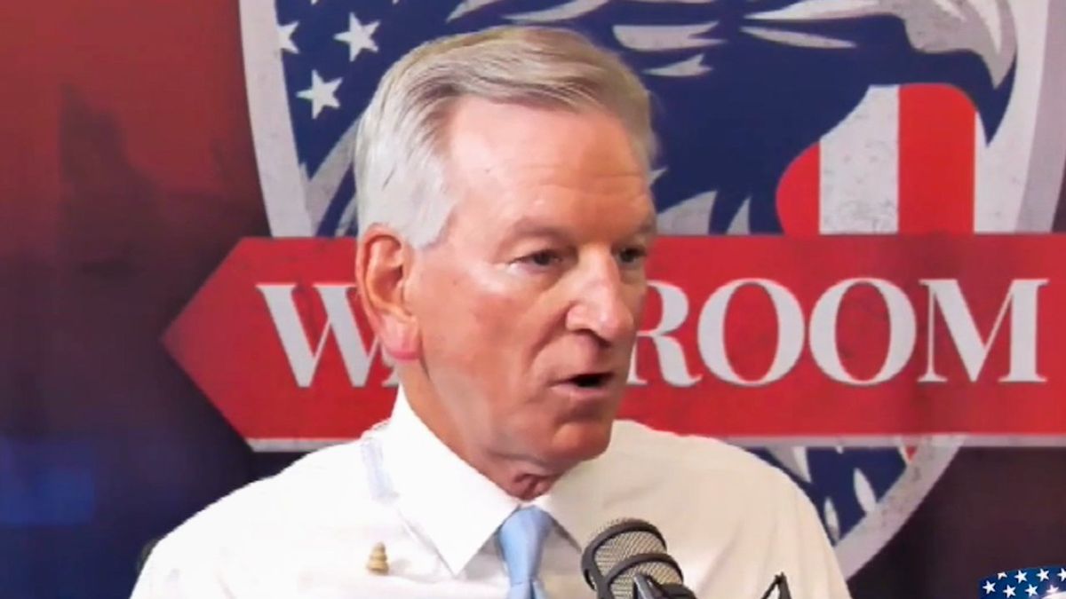 Tommy Tuberville makes false claim that National Guard rejected Trump supporters on Jan. 6